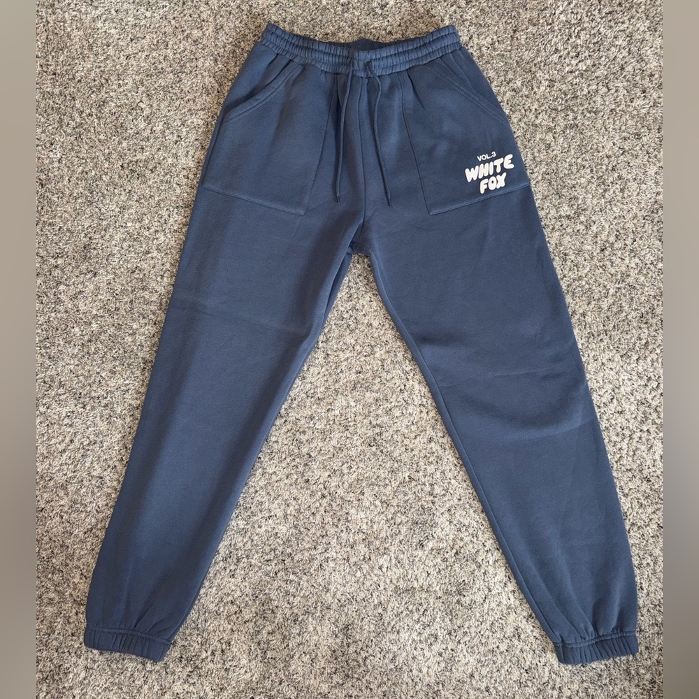 🌟NWOT🌟Blue White Fox Vol. 3 Sweatpants/Joggers Size M